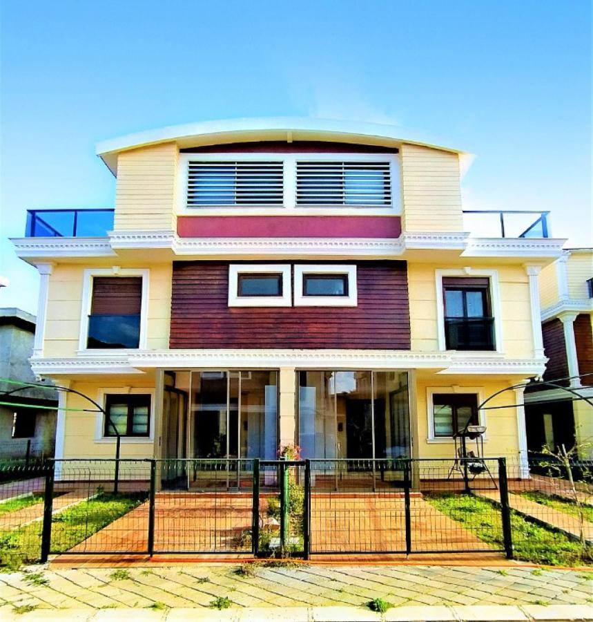 Triplex With Sauna Near Airport In Villa *