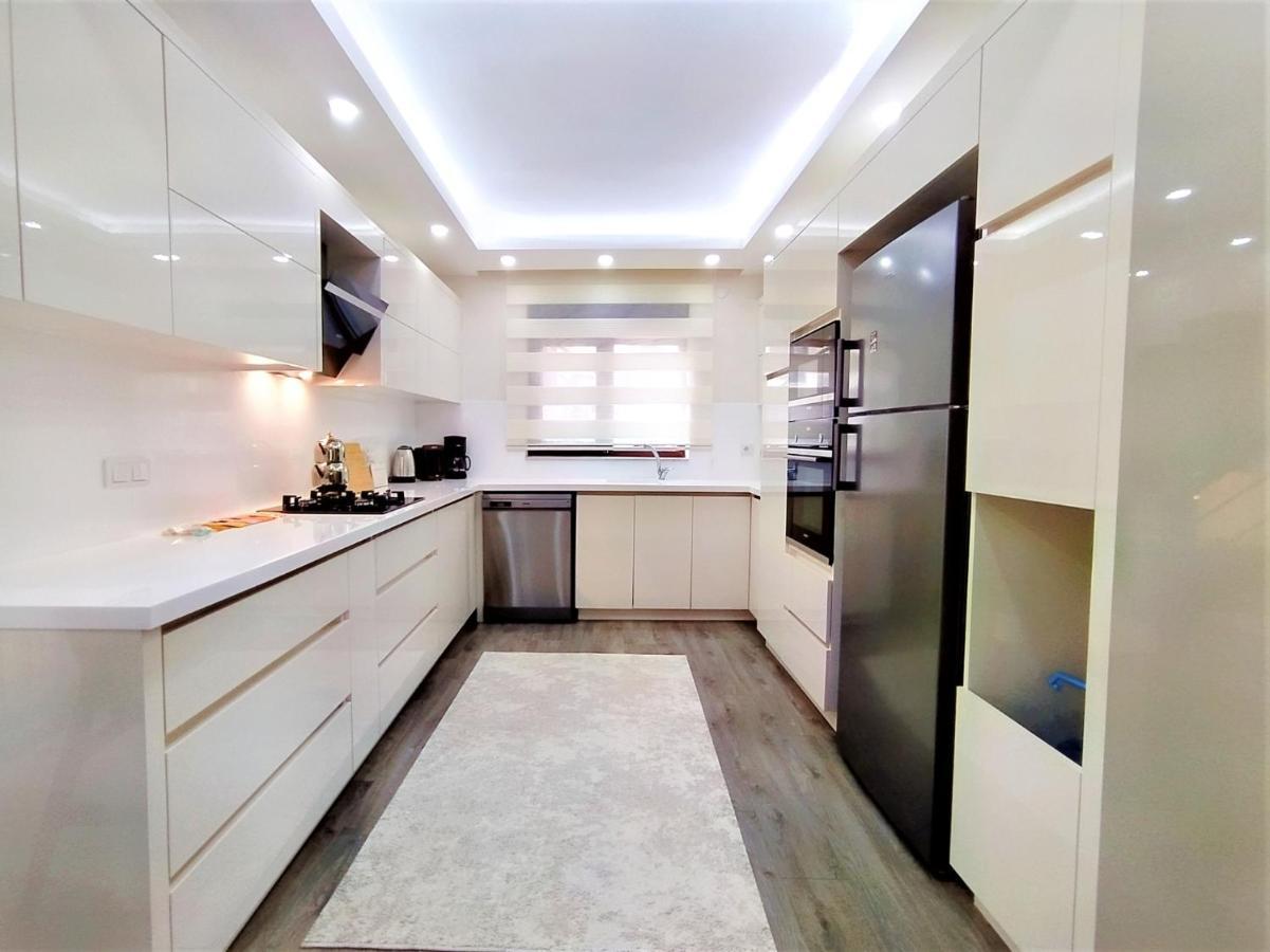 Villa Triplex With Sauna Near Airport In Antalya