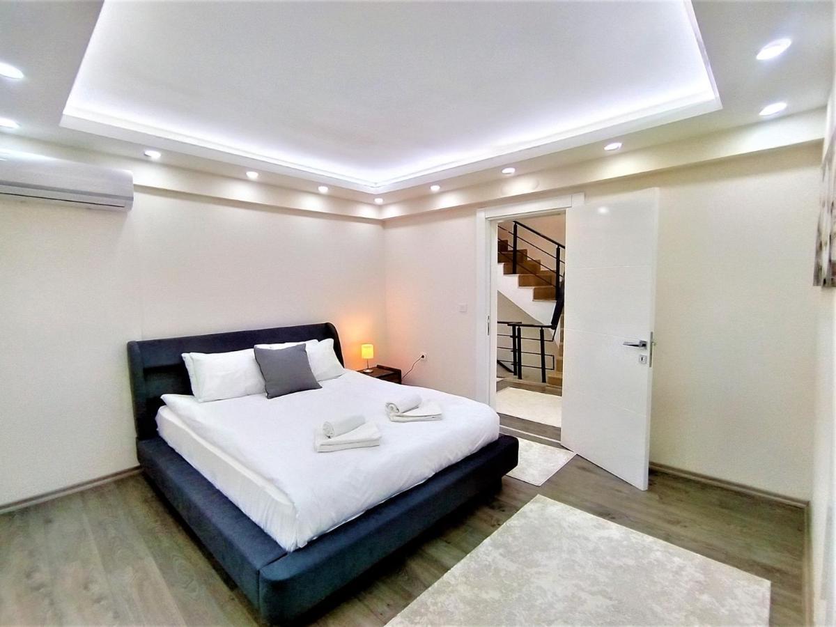Villa Triplex With Sauna Near Airport In